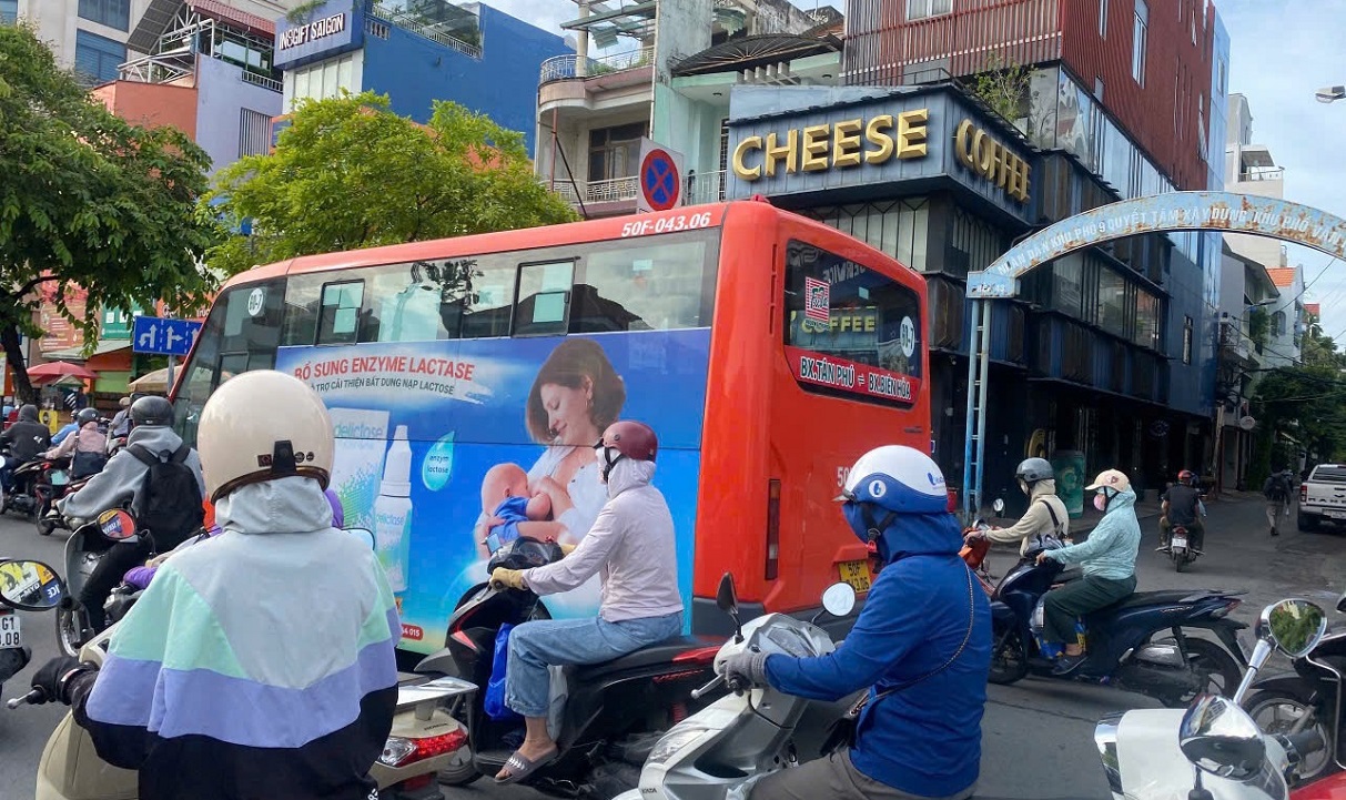 bus12